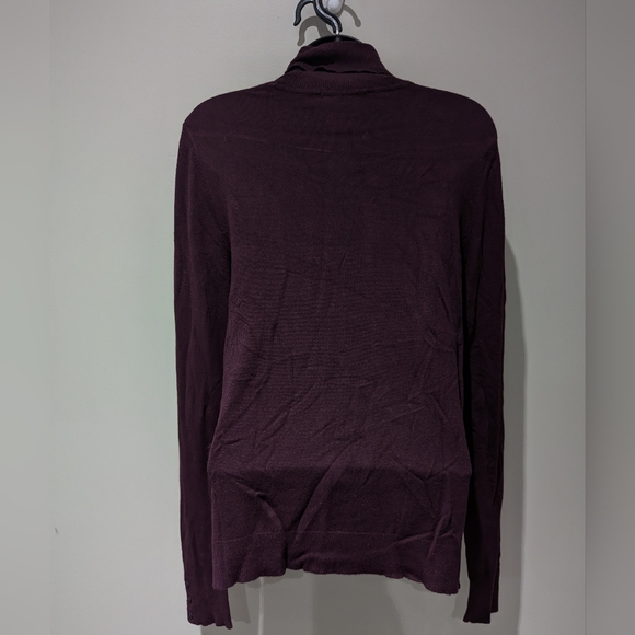 Contemporaine Women's
Turtleneck Sweater in Burgundy - Picture 5 of 5